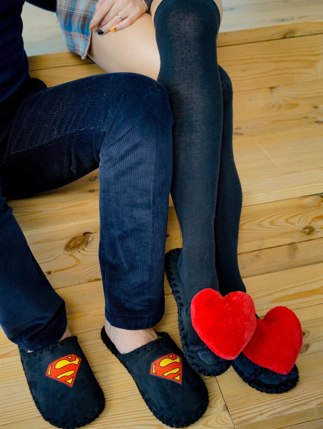 Набір домашніх капців Superman та Сердечка червоного кольору, Family Story - Buy