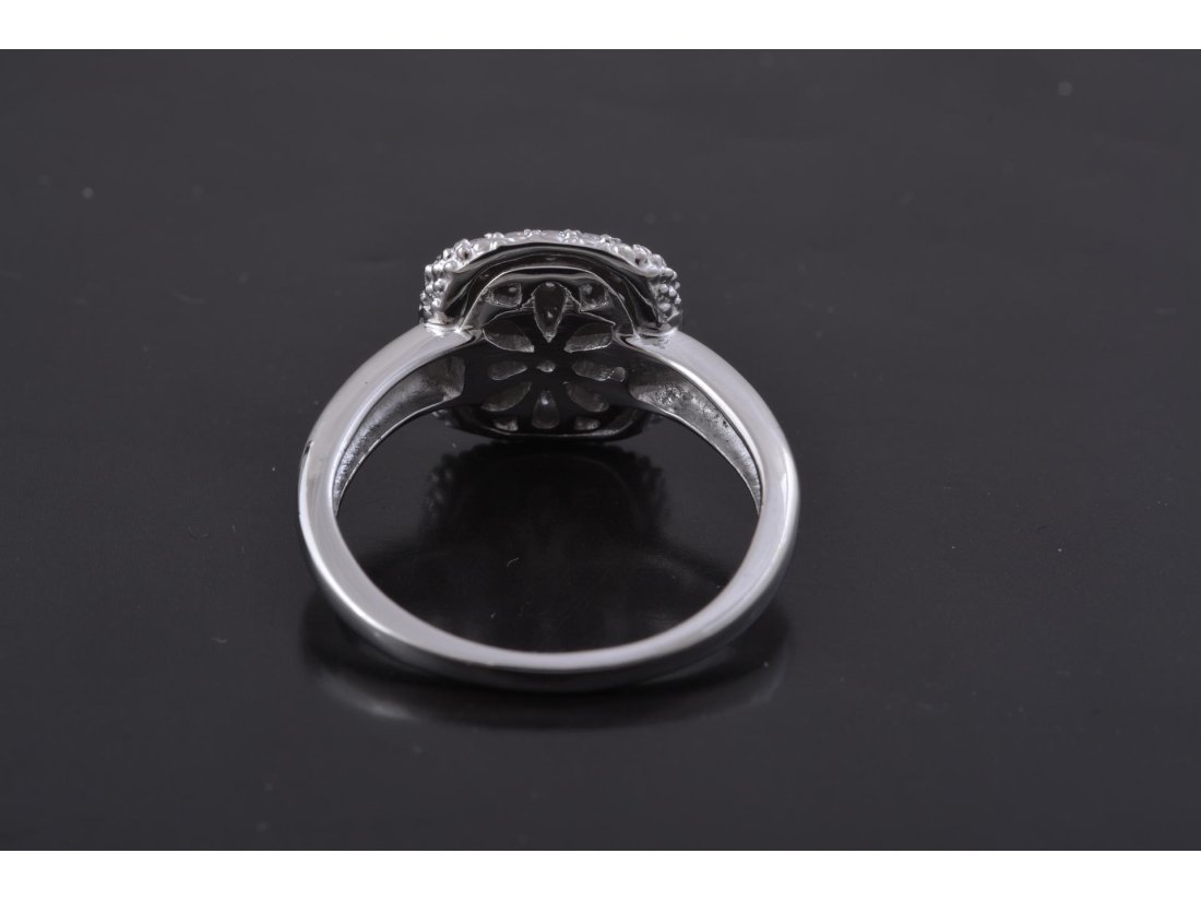 Жіноча каблучка з цирконієм "Подушка" - Багира