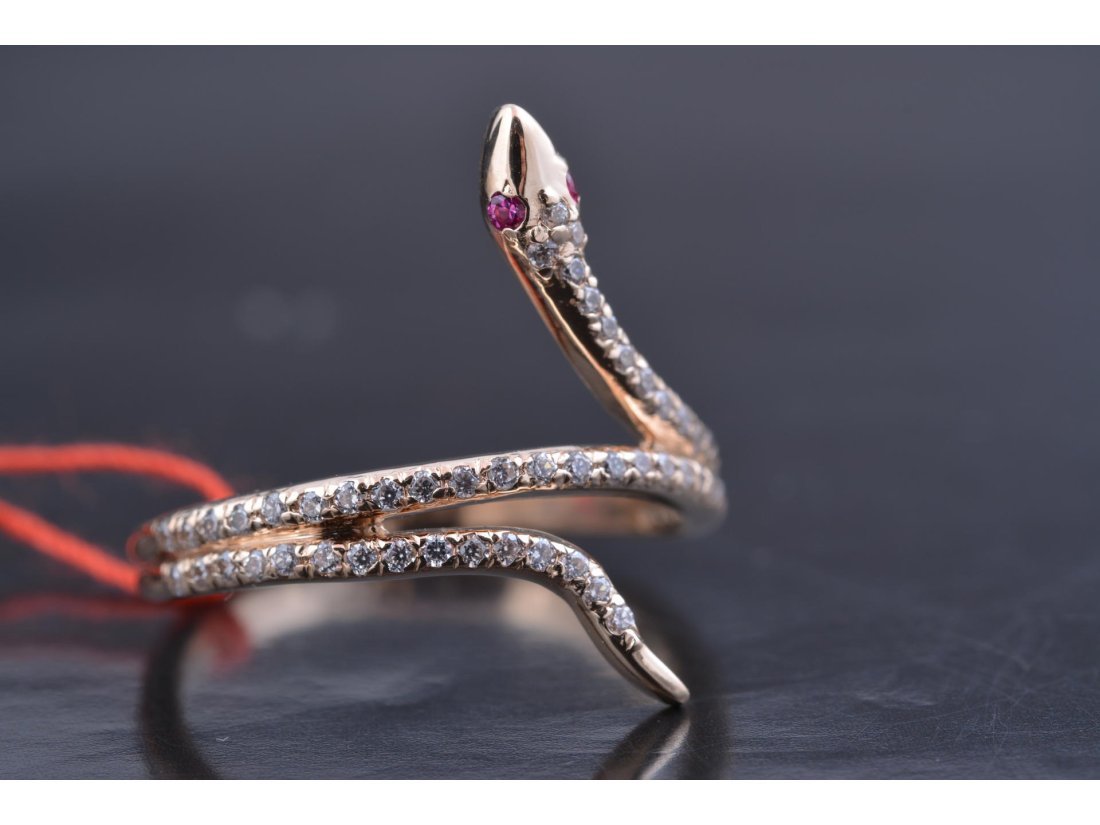 Жіноча каблучка &quot;Змія&quot;