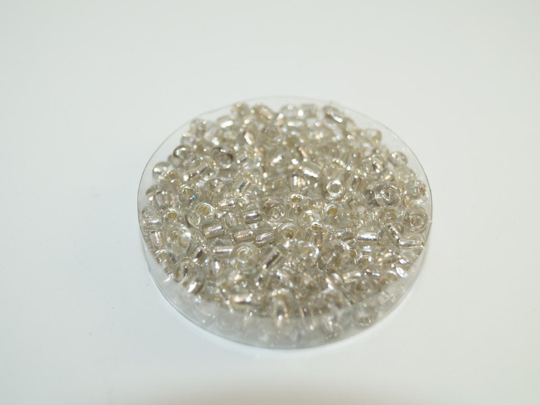 Бісер великий,Китайський. 450г. Срібний.