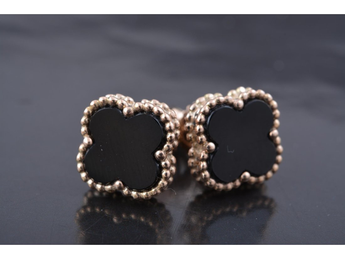 Сережки у стилі Van Cleef