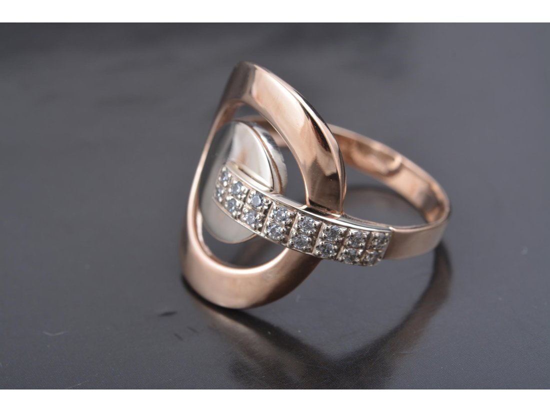 Жіноча каблучка - Купити