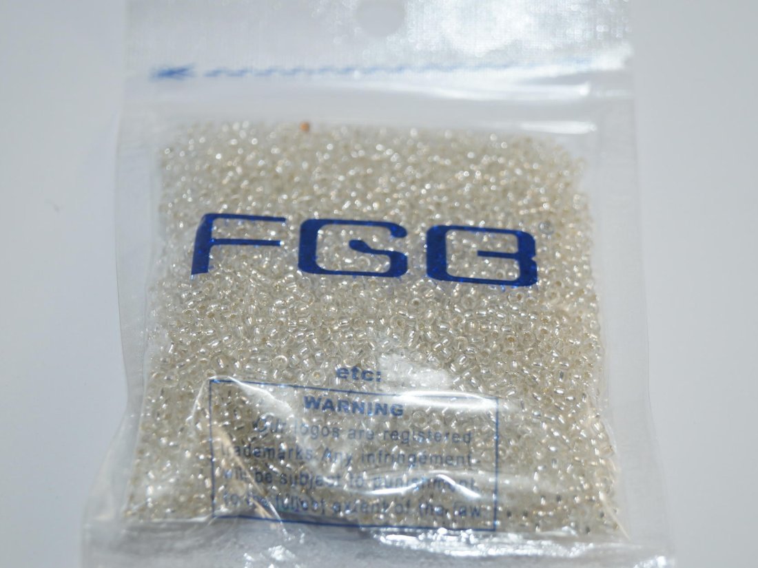 Бісер дрібний каліброванний. - Кристалік