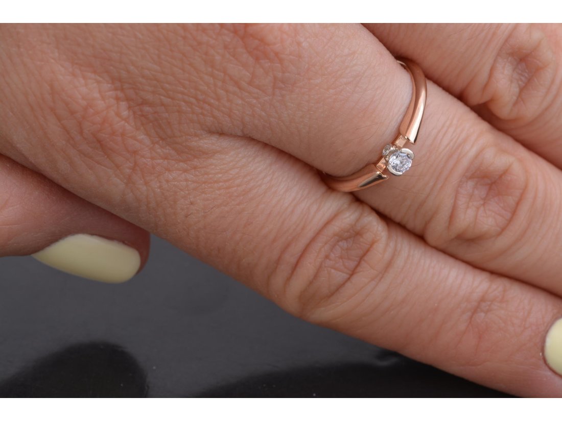 Жіноча каблучка - Купити