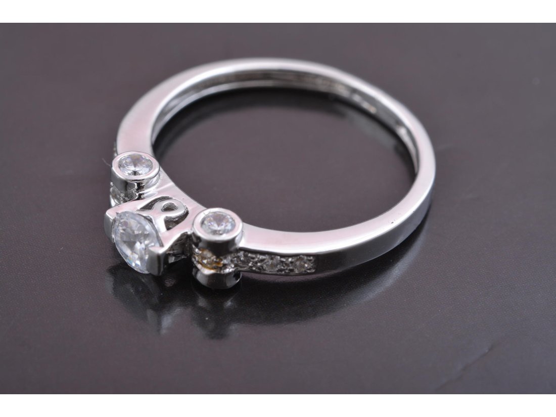 Жіноча каблучка - Купити