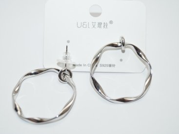 Сережки-гвоздики. - Купити