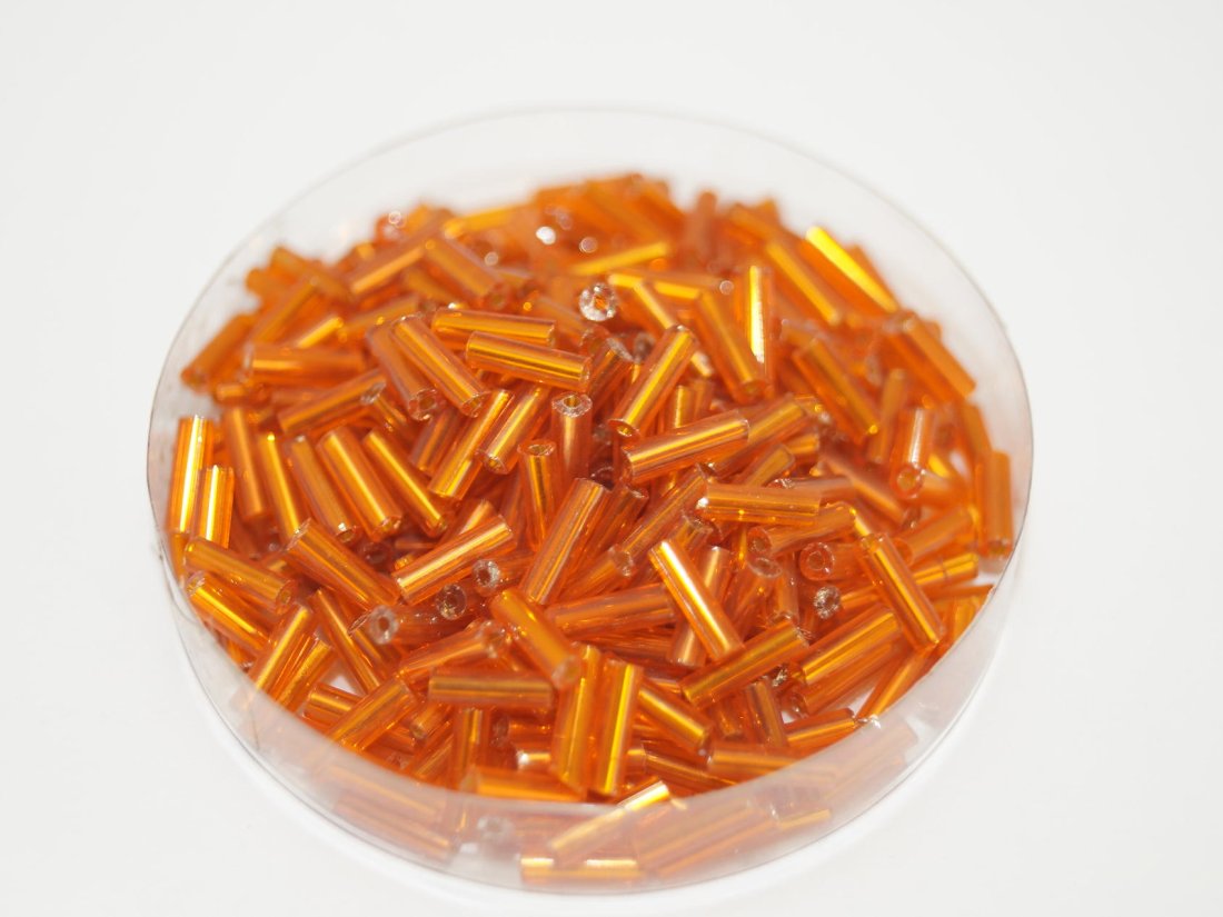 Стеклярус блиск. 450 г.