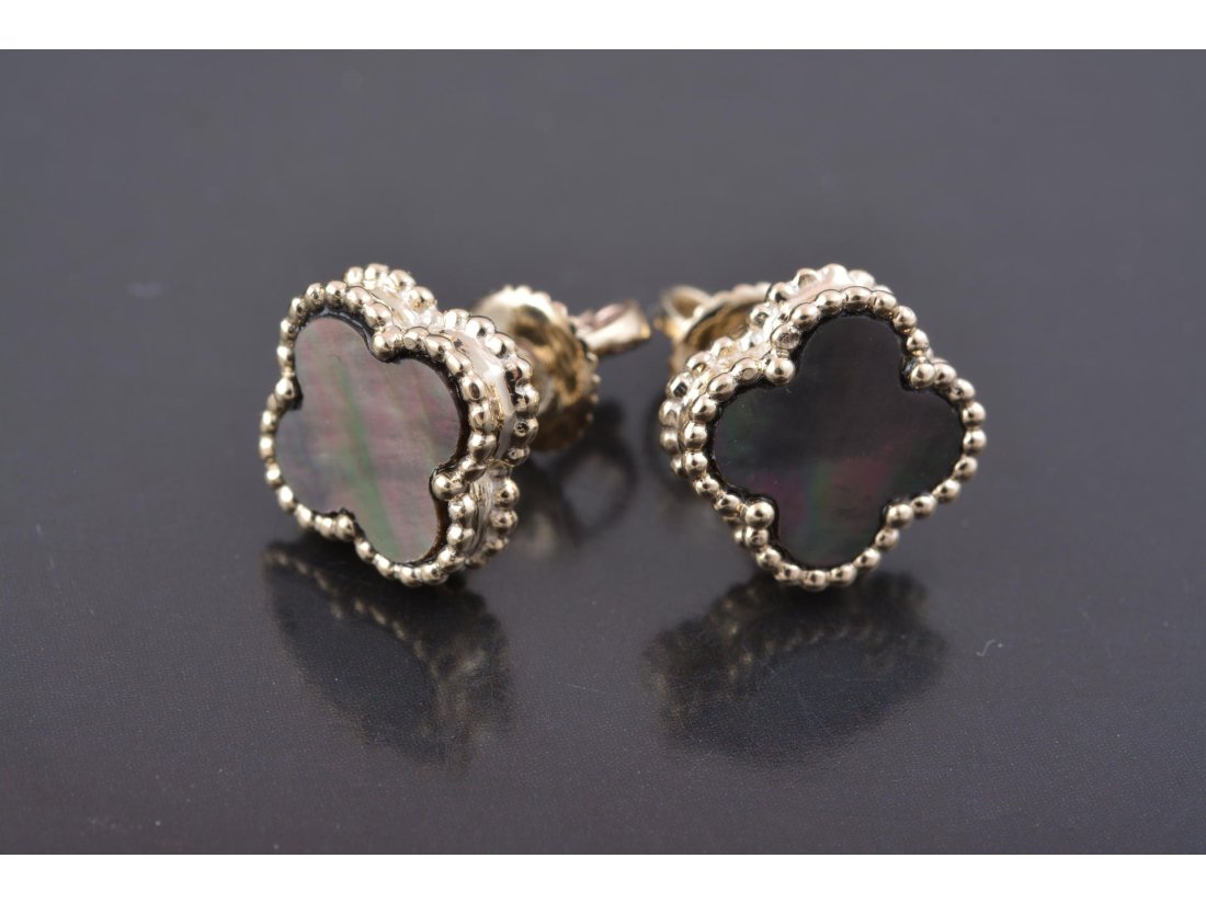 Сережки у стилі Van Cleef