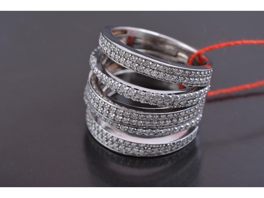 Каблучка з діамантами