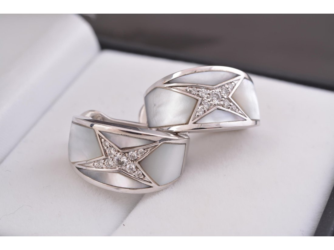 Сережки з діамантами та перламутром