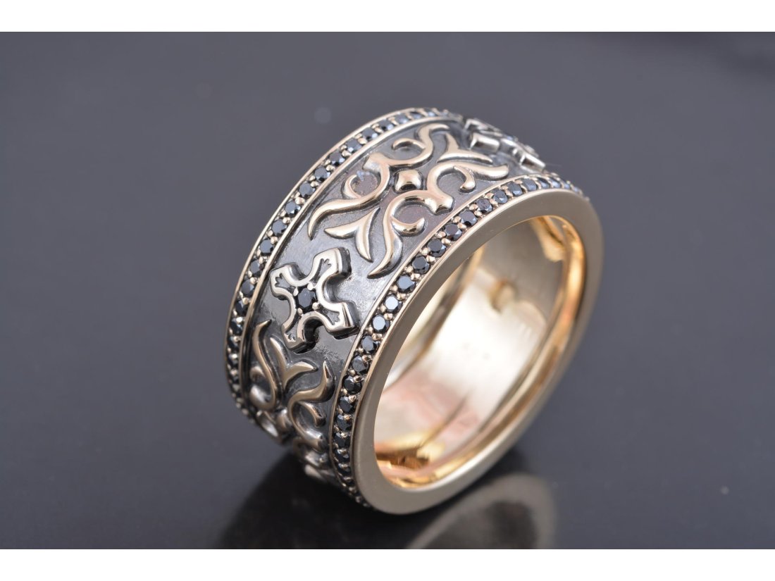 Чоловічий перстень з чорними діамантами - Купити