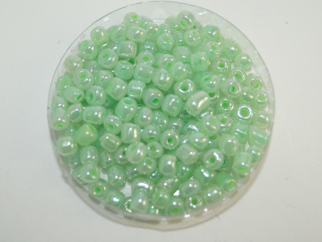 Бисер Крупный,Китайский.