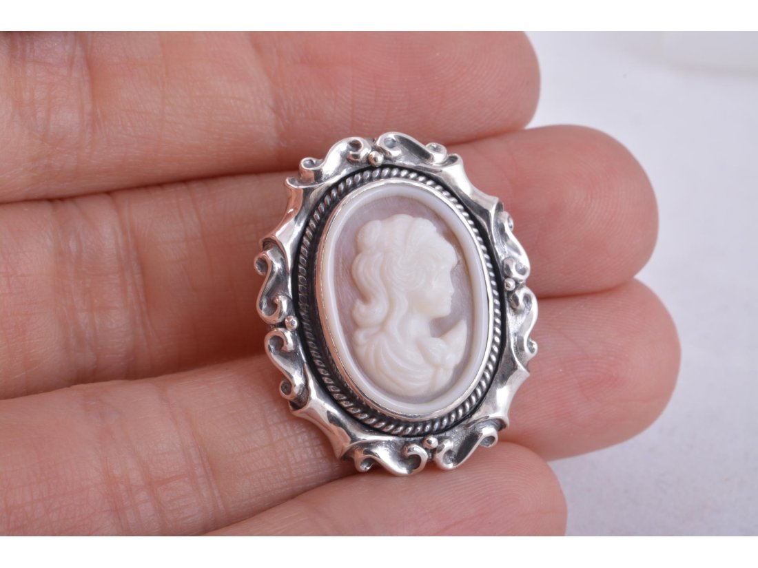 Підвіс &quot;Камея&quot; перламутр - Купити