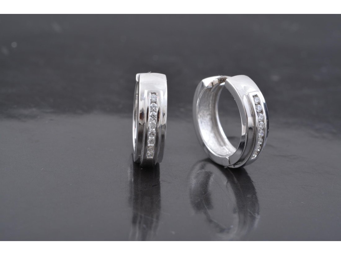 Сережки з діамантами