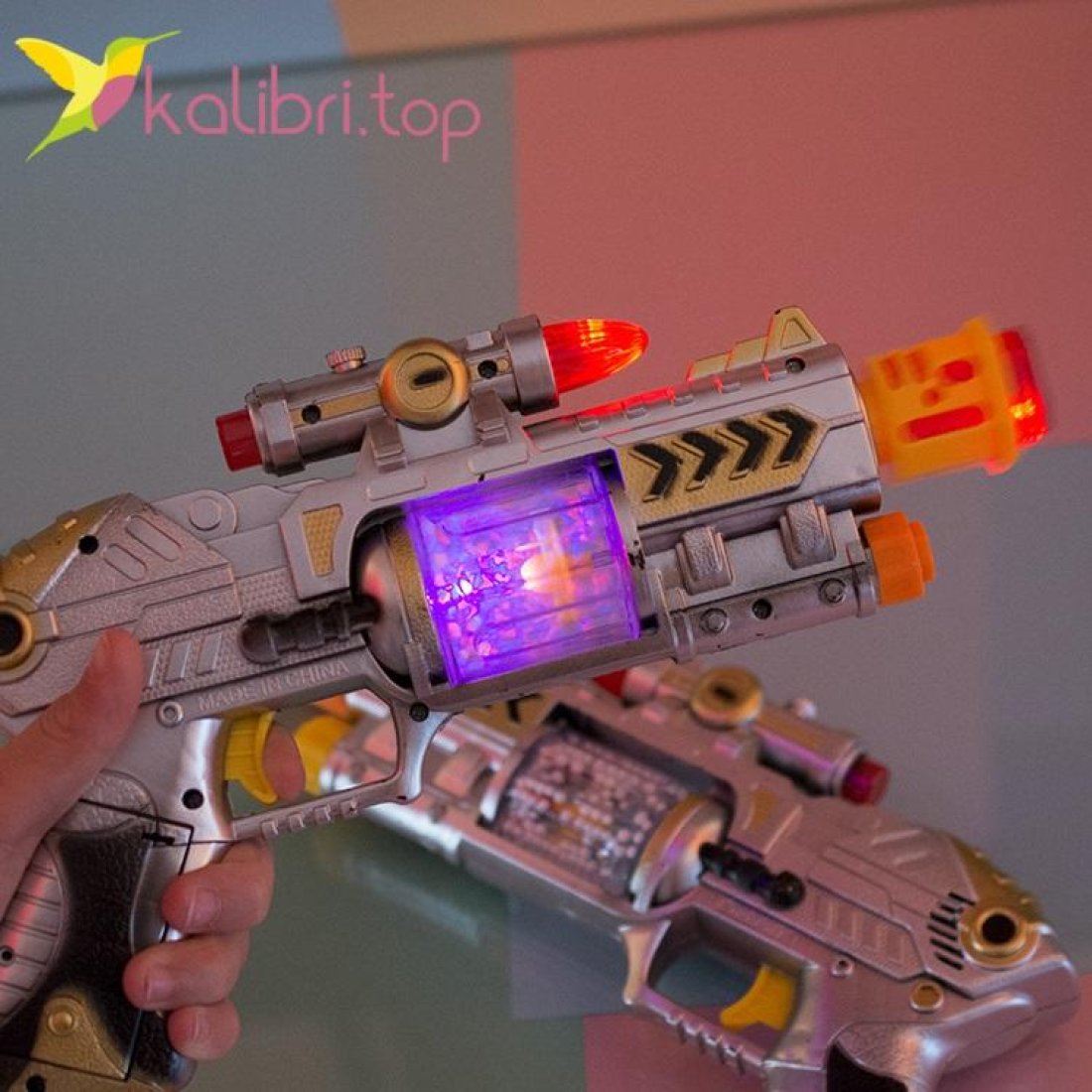 Іграшковий пістолет, що світиться, оптом фото 3