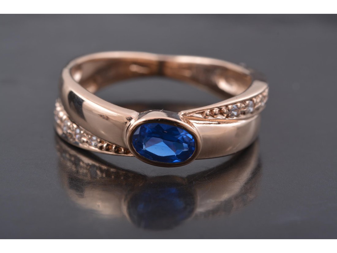 Жіноча каблучка