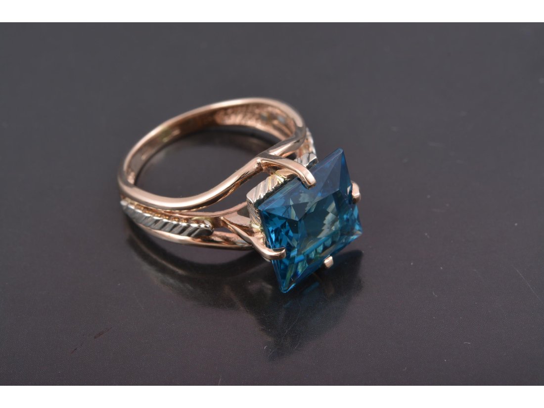 Жіноча каблучка з квадратним каменем - Багира