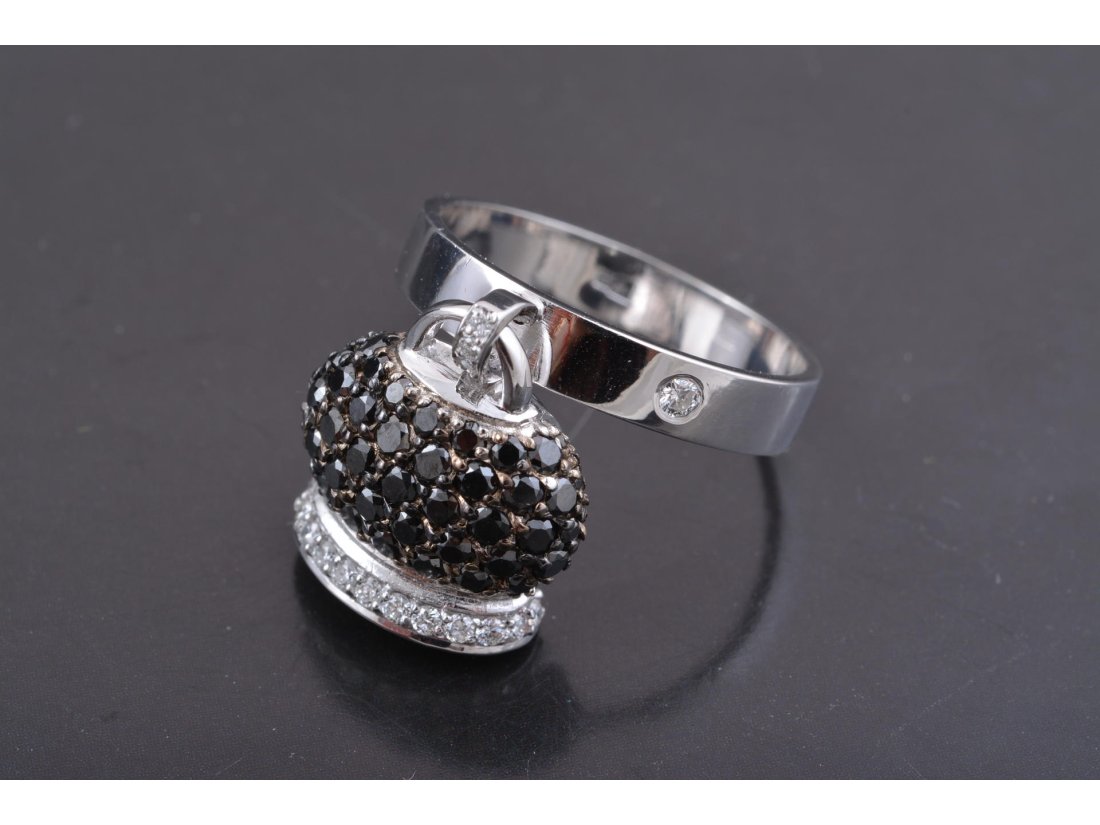 Жіноча каблучка у стилі Chantecler, біле золото