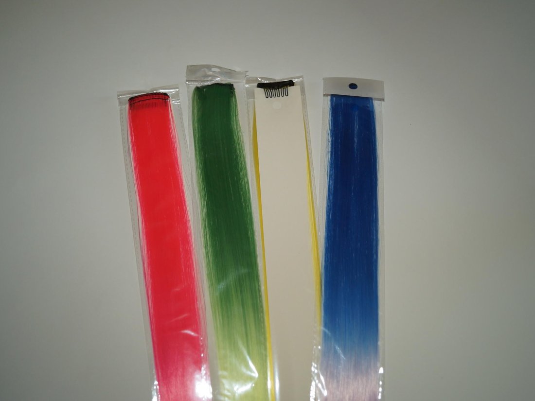 Пасма для волосся на гребінці. - Кристалік