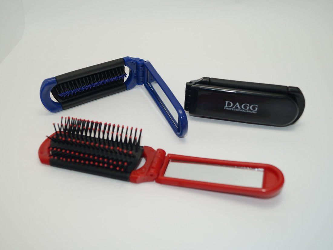 Роскладна масажна щітка з деркалом&quot;DAGG&quot; 8592А