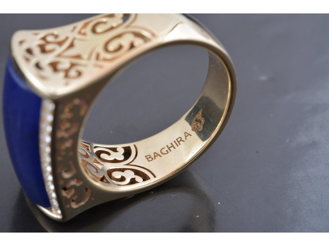 Гарнітур із діамантами