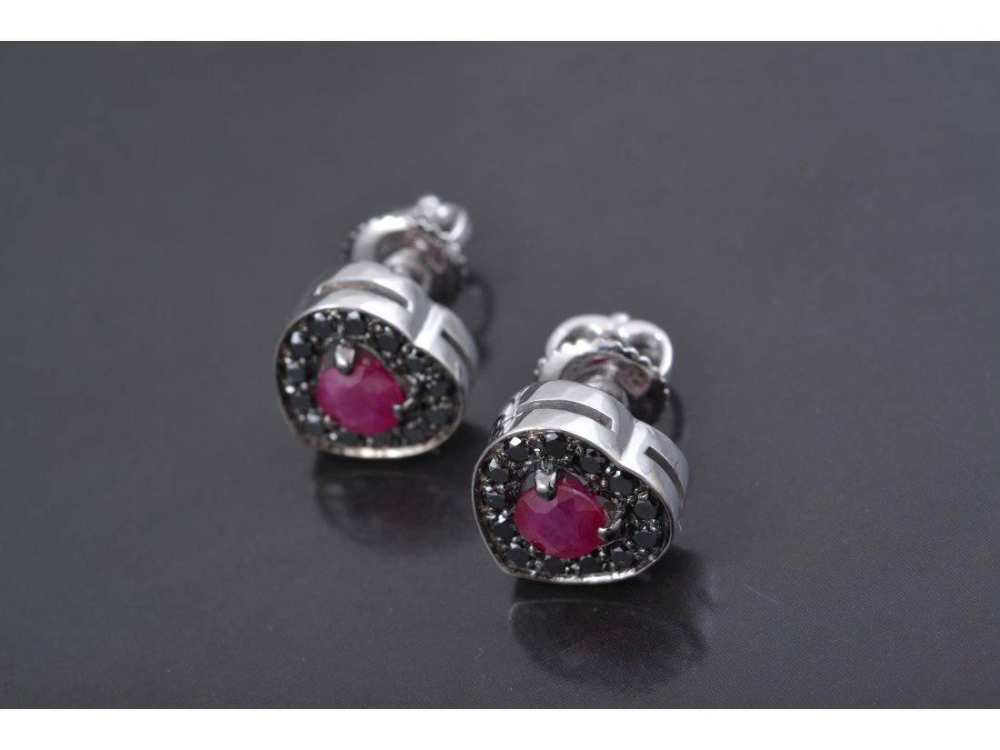 Сережки &quot;Серце&quot; з рубінами та чорними діамантами - Купити