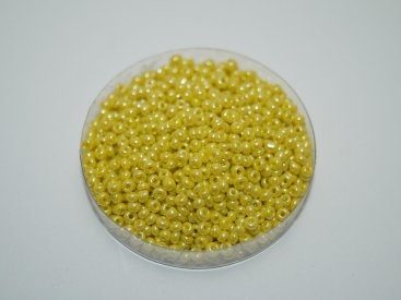 Бісер Дрібний Китайський. 450 г. №12/122 Жовтий - Купити