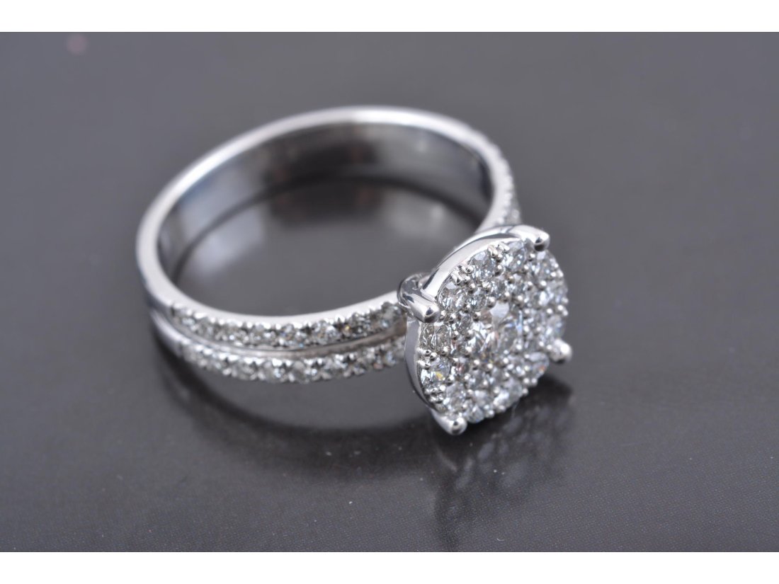 Каблучка з діамантами - Багира