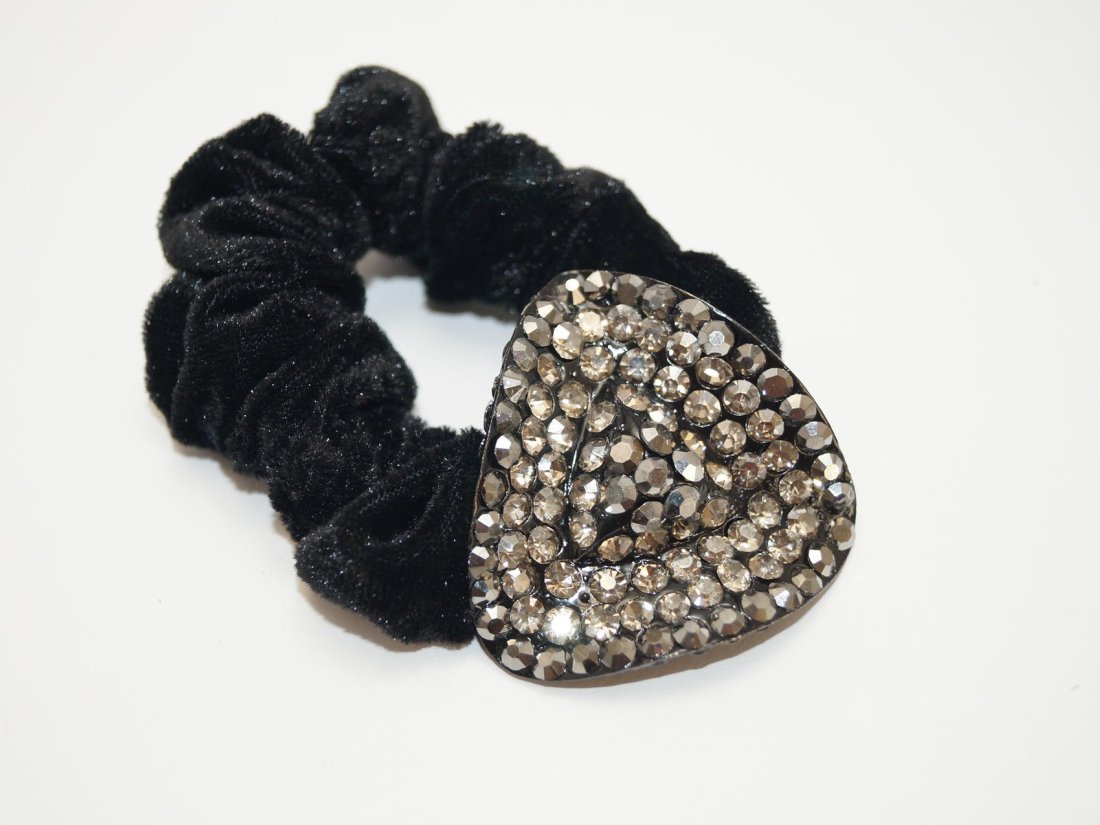 Резинки для волосся.