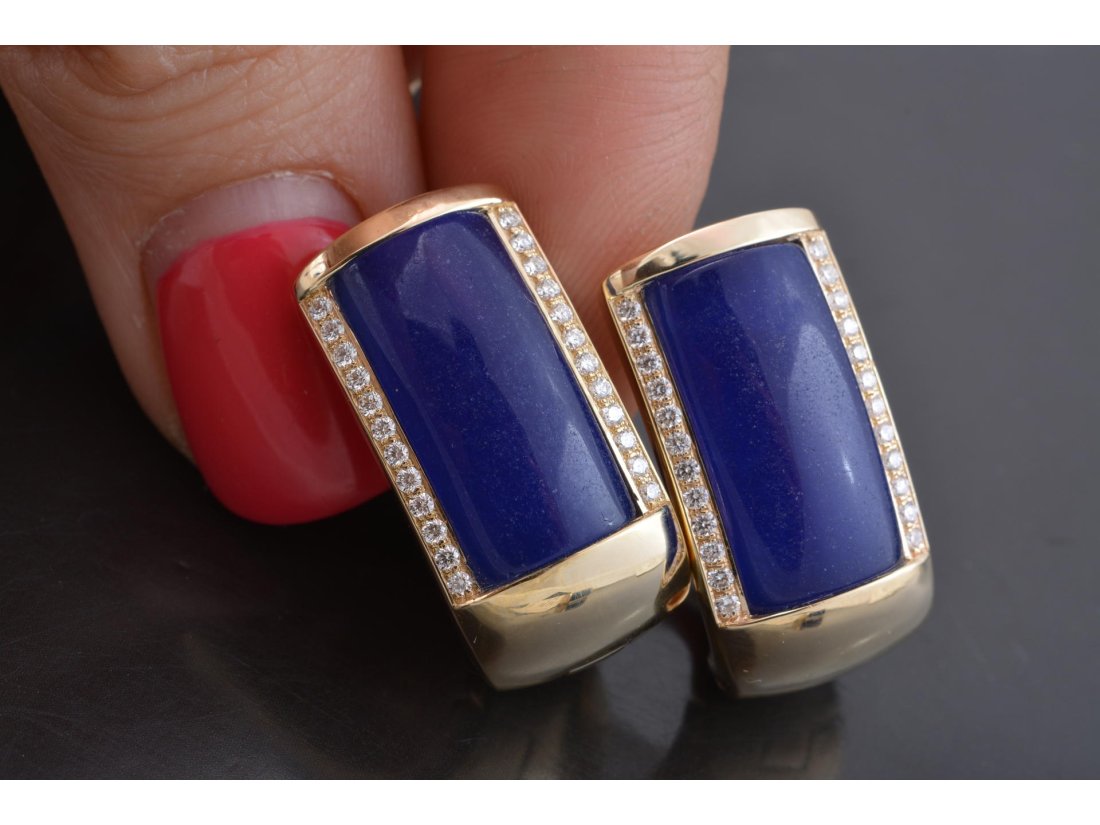 Гарнітур із діамантами