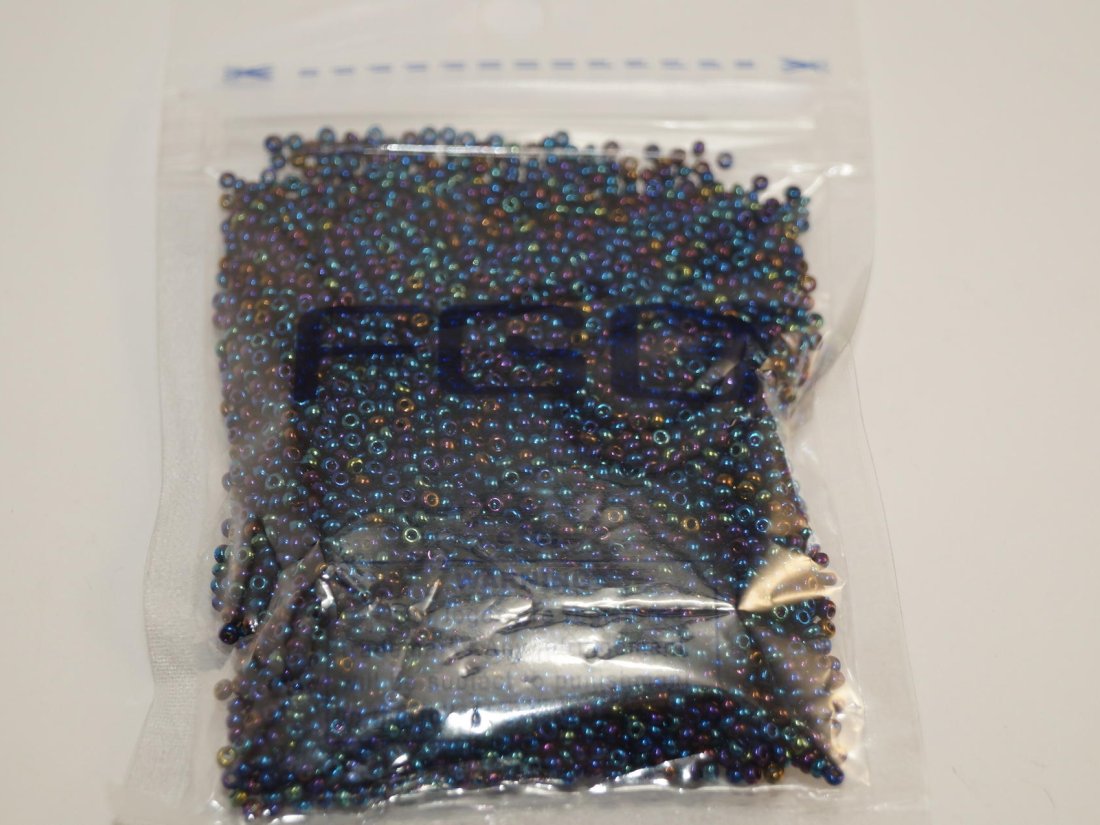 Бісер дрібний каліброванний. - Кристалік