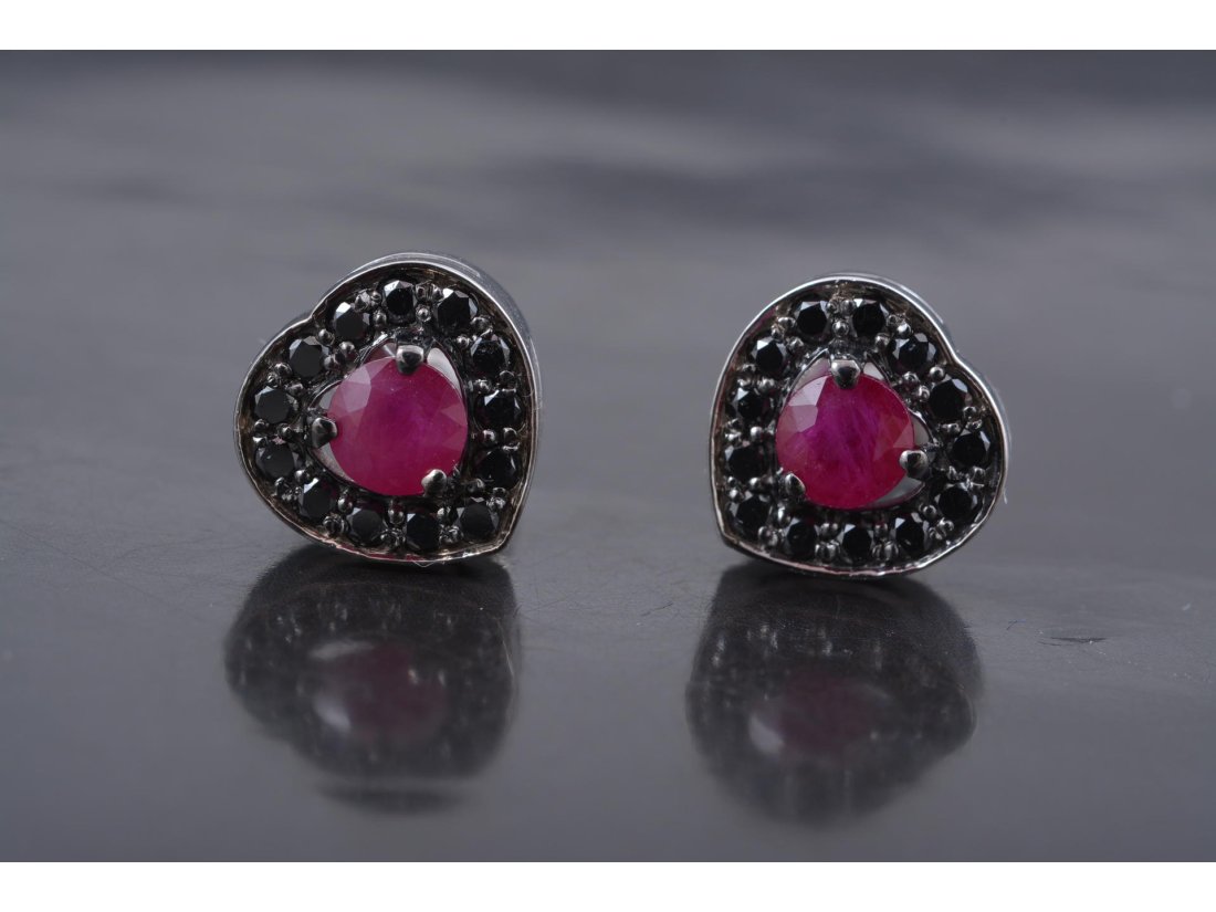 Сережки &quot;Серце&quot; з рубінами та чорними діамантами