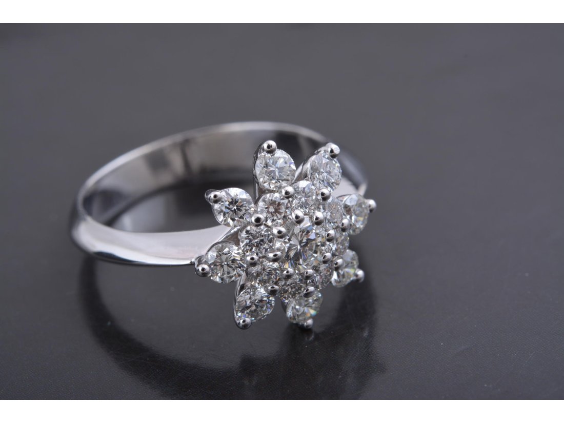 Каблучка з діамантами "Сніжинка"