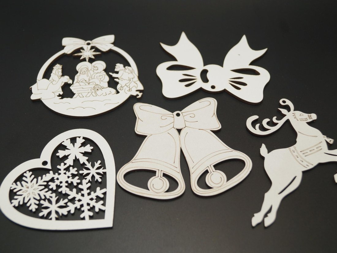 Іграшки на ялинку