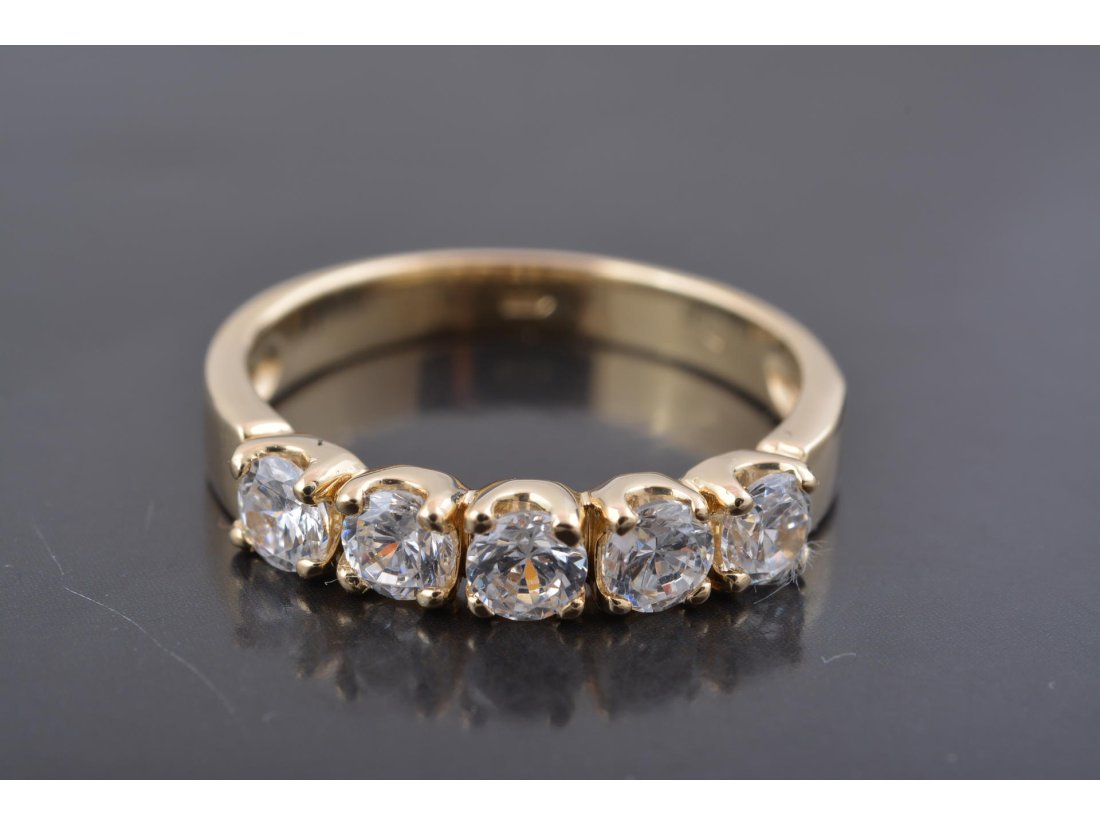 Жіноча каблучка - Купити