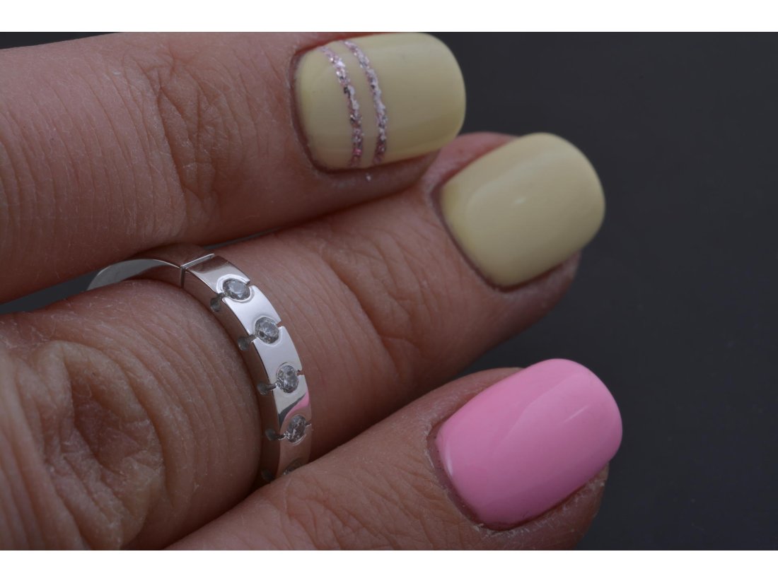 Каблучка жіноча