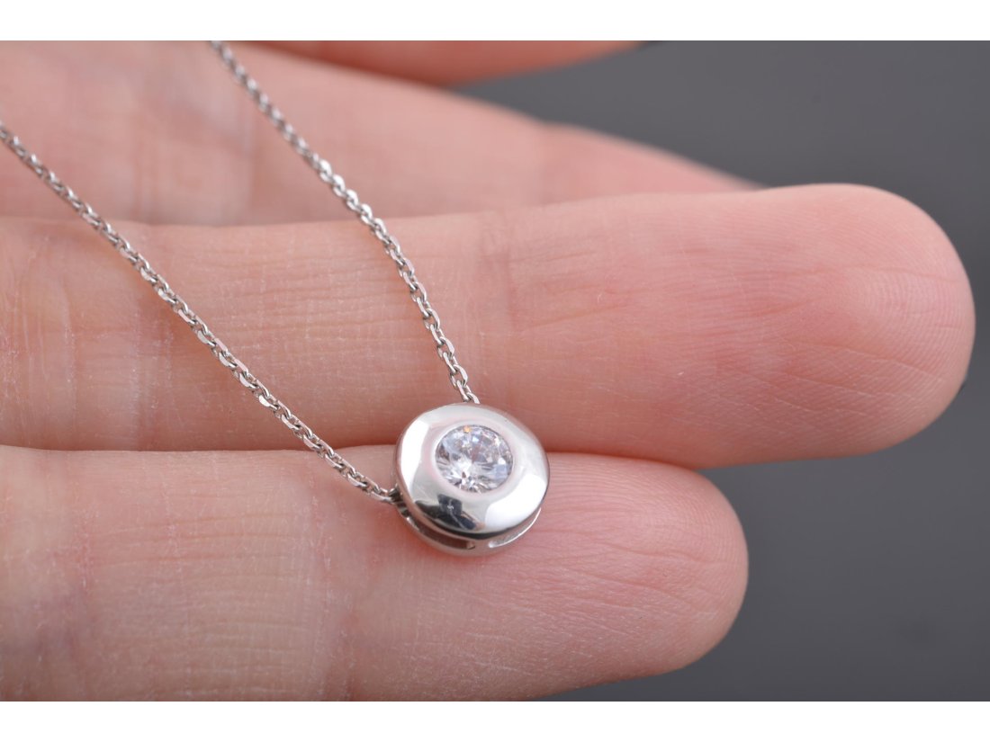 Кольє з великим бігунком