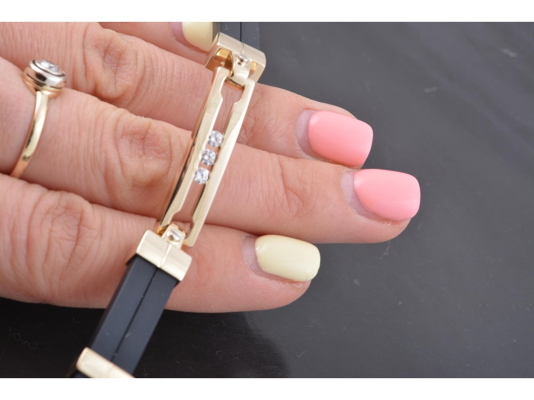 Браслет з каучуком та діамантами