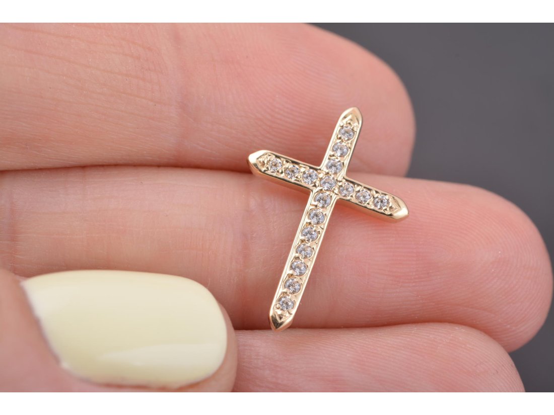 Хрестик із цирконієм