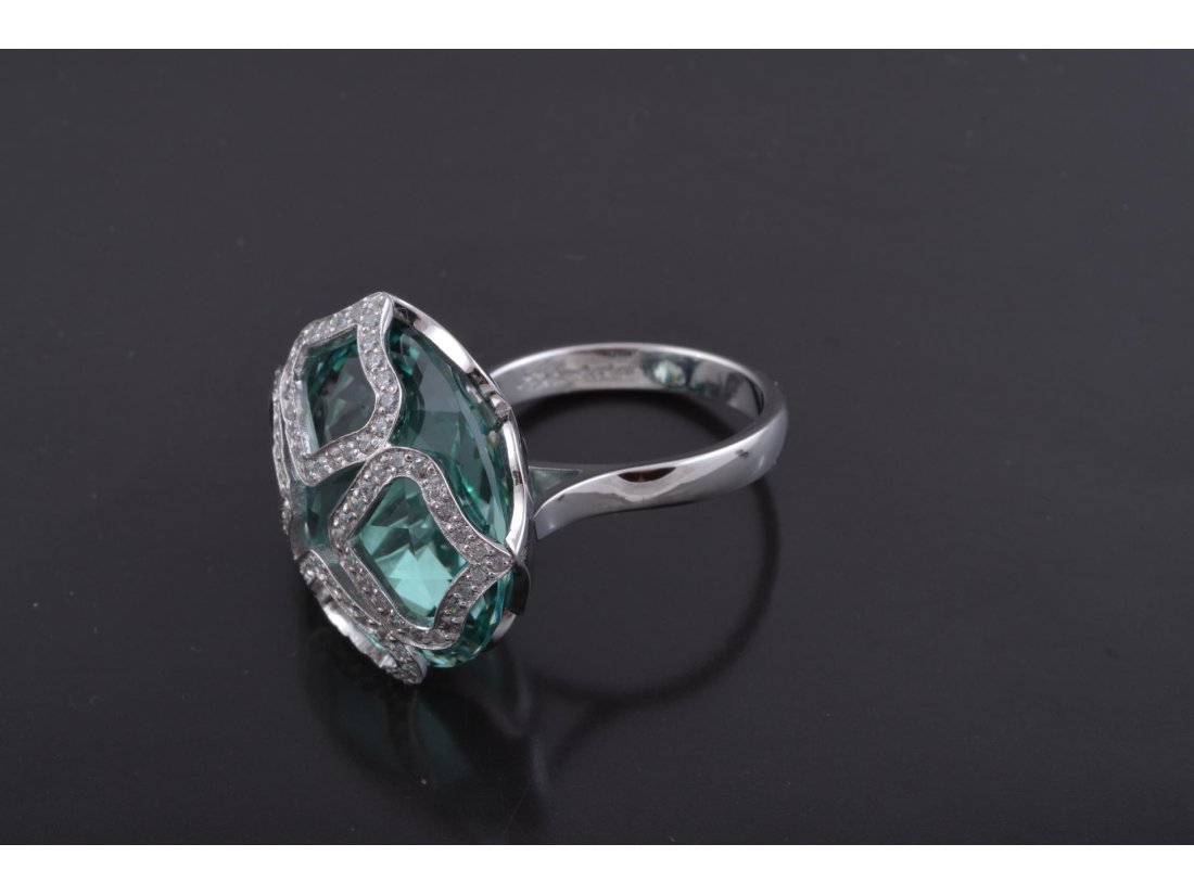 Каблучка в стилі Chopard