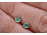 Сережки пусети зі смарагдом - Купити