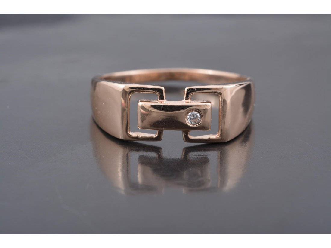 Чоловічий перстень