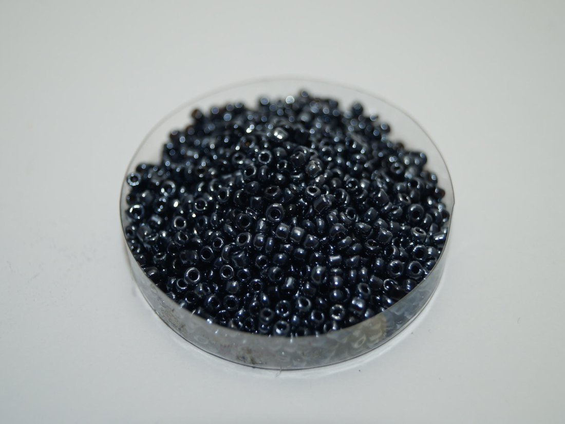 Бісер Дрібний Китайський. 450 г. №12/129 Гематит.