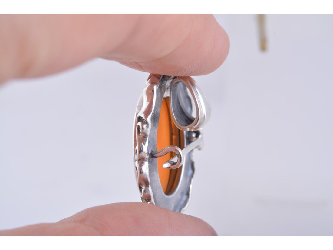 Підвіс &quot;Камея&quot; перламутр - Багира