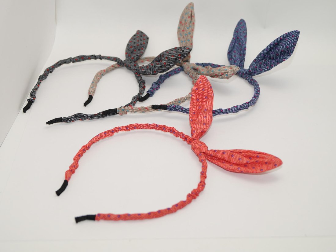 Дитячий ободок з вушками.