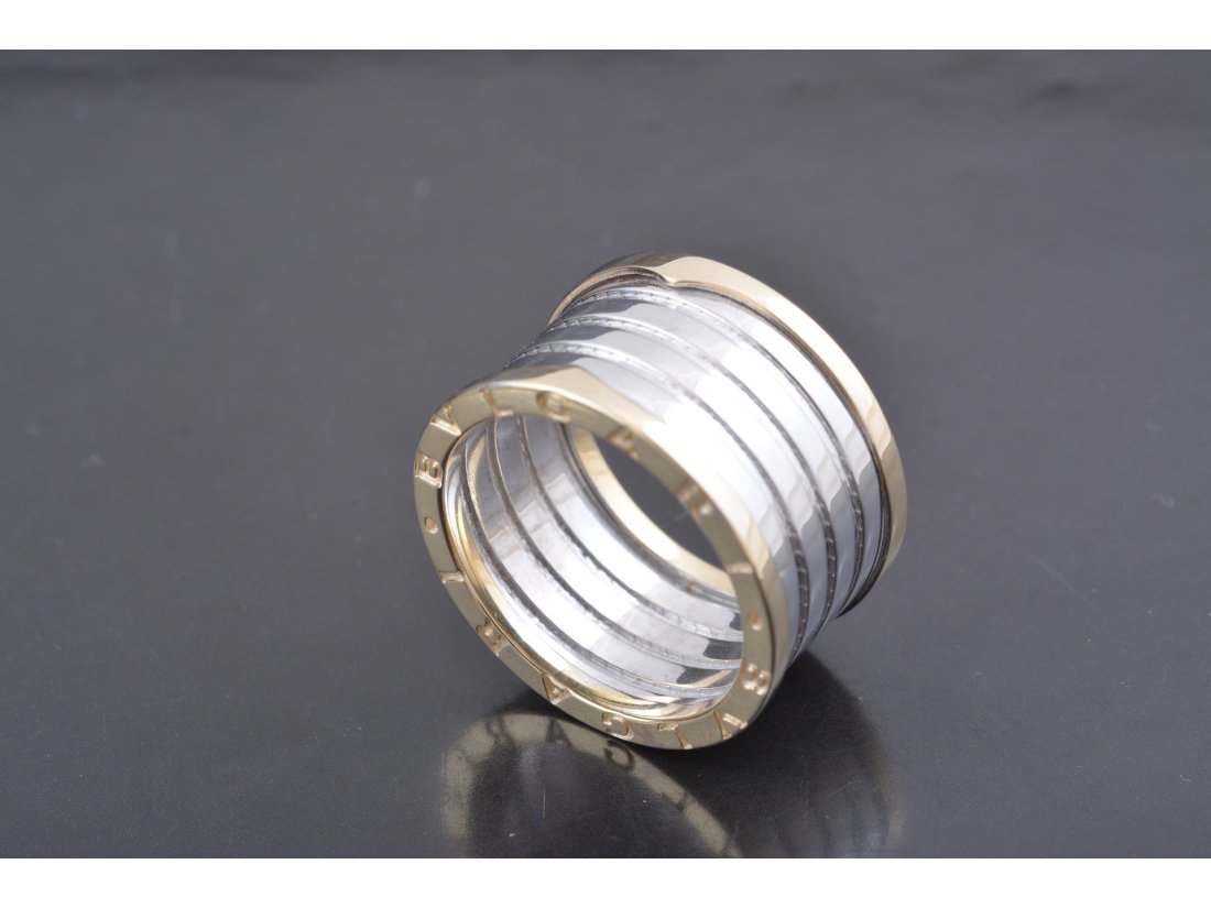 Каблучка у стилі Bvlgari