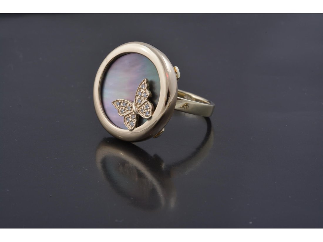 Каблучка "Метелик" чорний перламутр у лимонному золоті