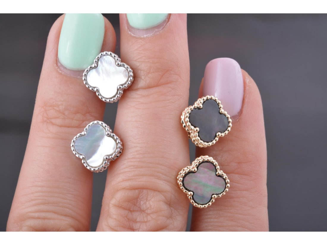 Сережки у стилі Van Cleef