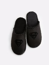 Мужские закрытые тапочки для дома с логотипом Superman, Черного цвета. Family Story Фото- 4