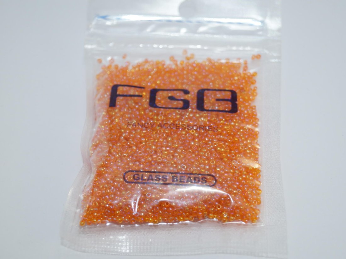 Бісер дрібний каліброванний. - Кристалік